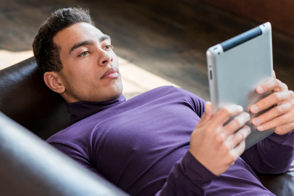 Wellness in the Digital Age: Navigating Screen Time for Mental Health