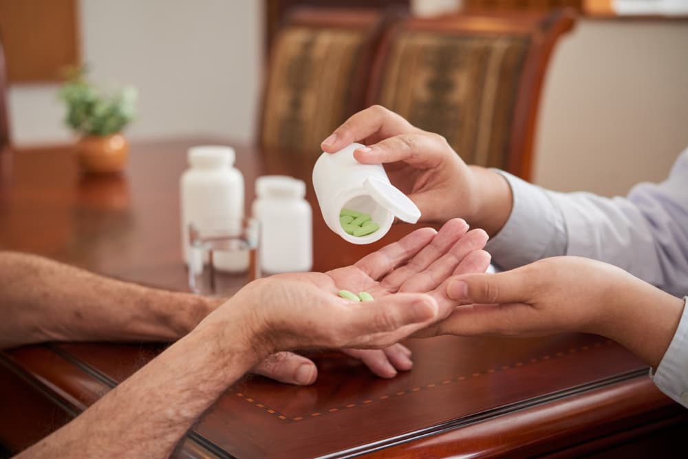 Complete Guide to Longevity Supplements: Ingredients, Benefits & Who Should Take Them
