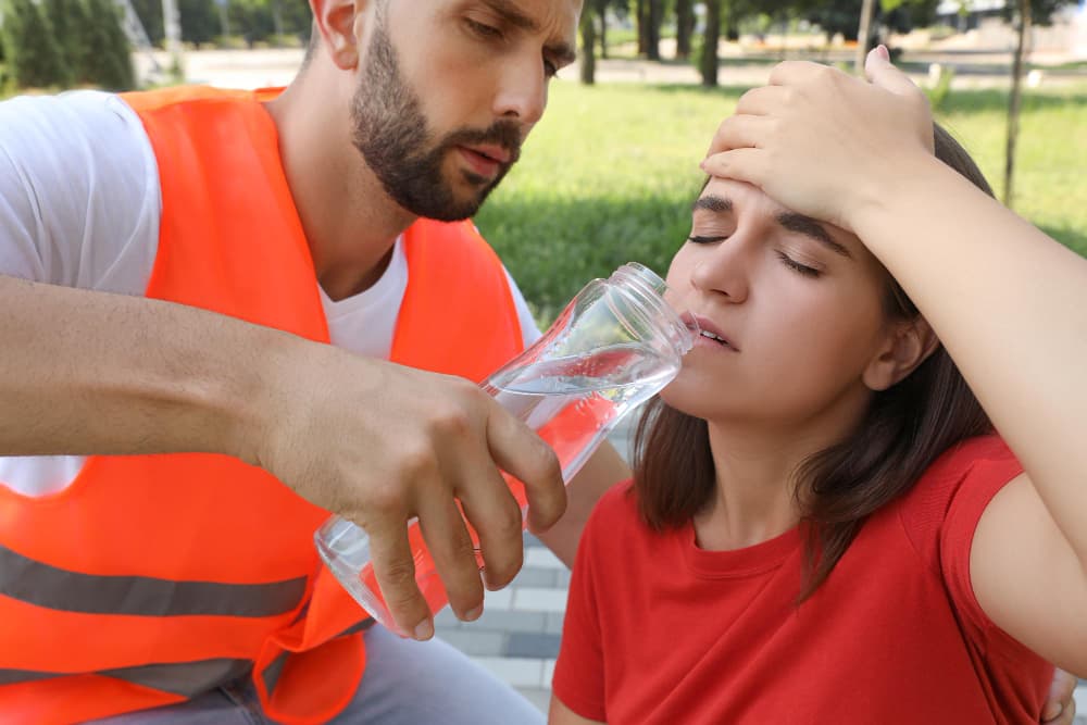 Heat Stroke vs Heat Exhaustion: Symptoms, First Aid, and When to Seek Medical Help